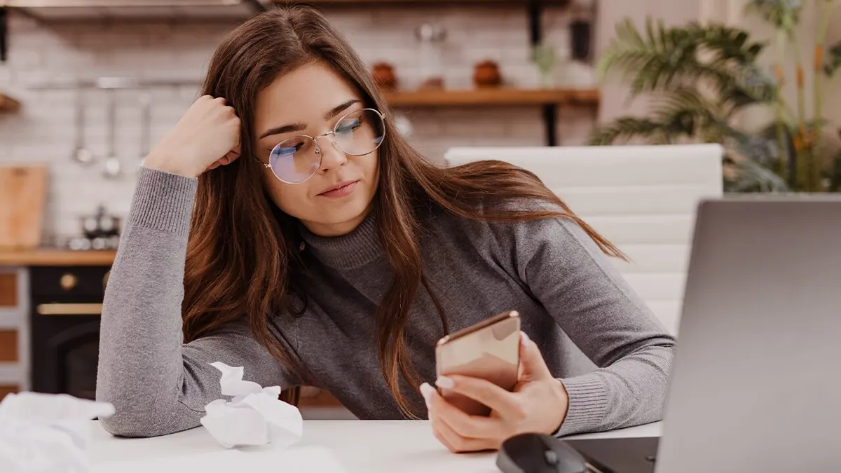 Compras online e direito de arrependimento: Como garantir seus direitos ao comprar pela internet