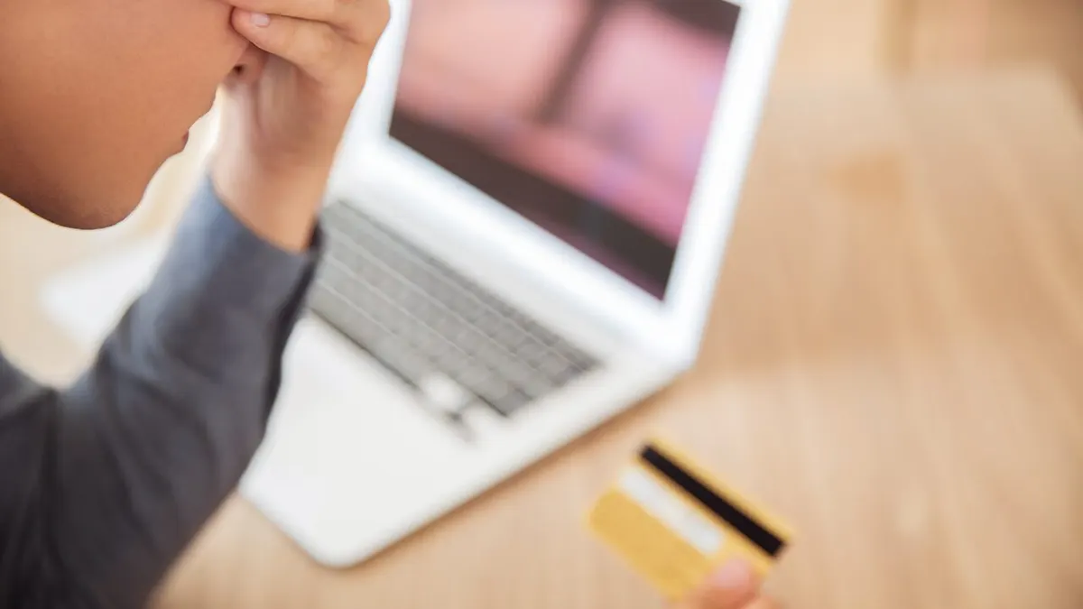 Promoções de final de ano: Como evitar fraudes e práticas abusivas nas compras de Natal